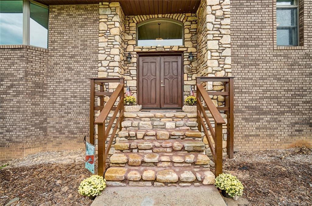 241 Spring Run Road Mooresville, NC 28117 - Photo 7 of 45