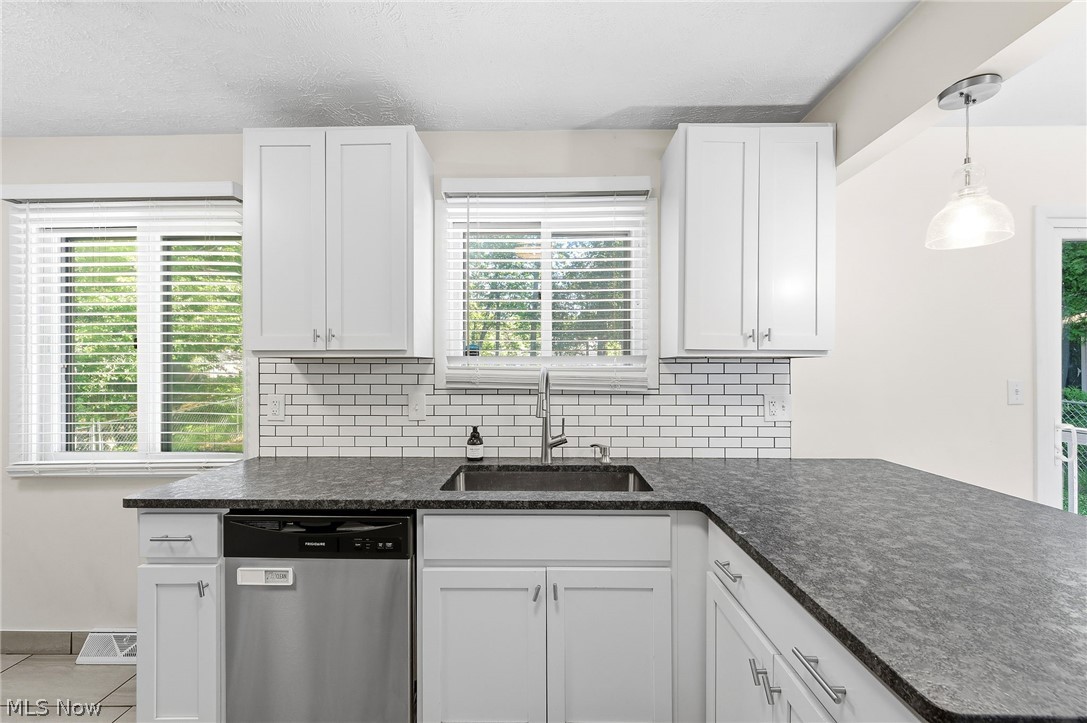 4609 Telhurst Road South Euclid, OH 44121 - Photo 13 of 36