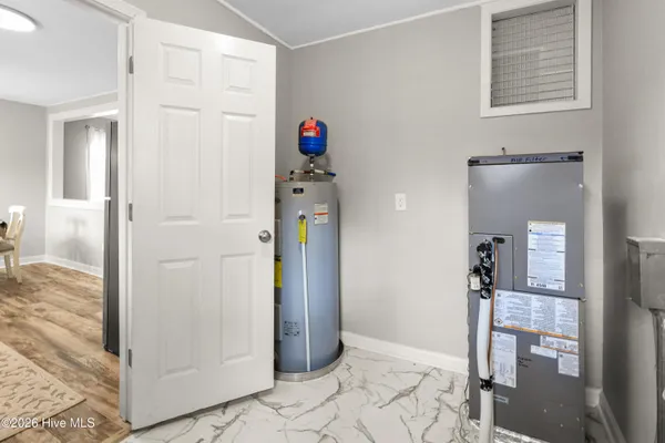 $210,000 | 522 Oak Lane, Jacksonville, NC 28540