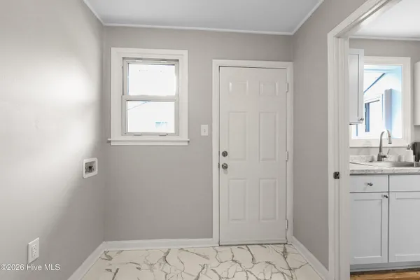 $210,000 | 522 Oak Lane, Jacksonville, NC 28540