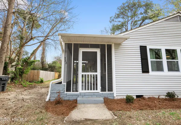 $210,000 | 522 Oak Lane, Jacksonville, NC 28540