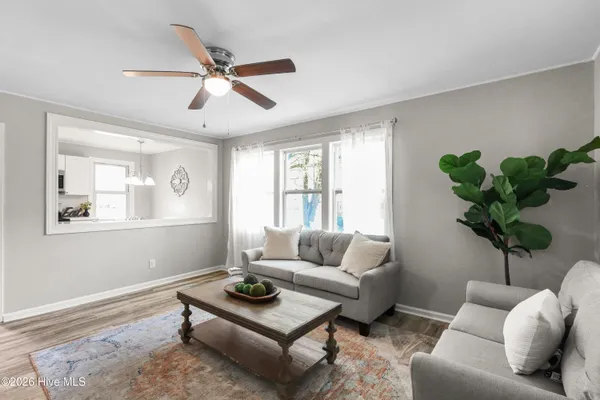 $210,000 | 522 Oak Lane, Jacksonville, NC 28540