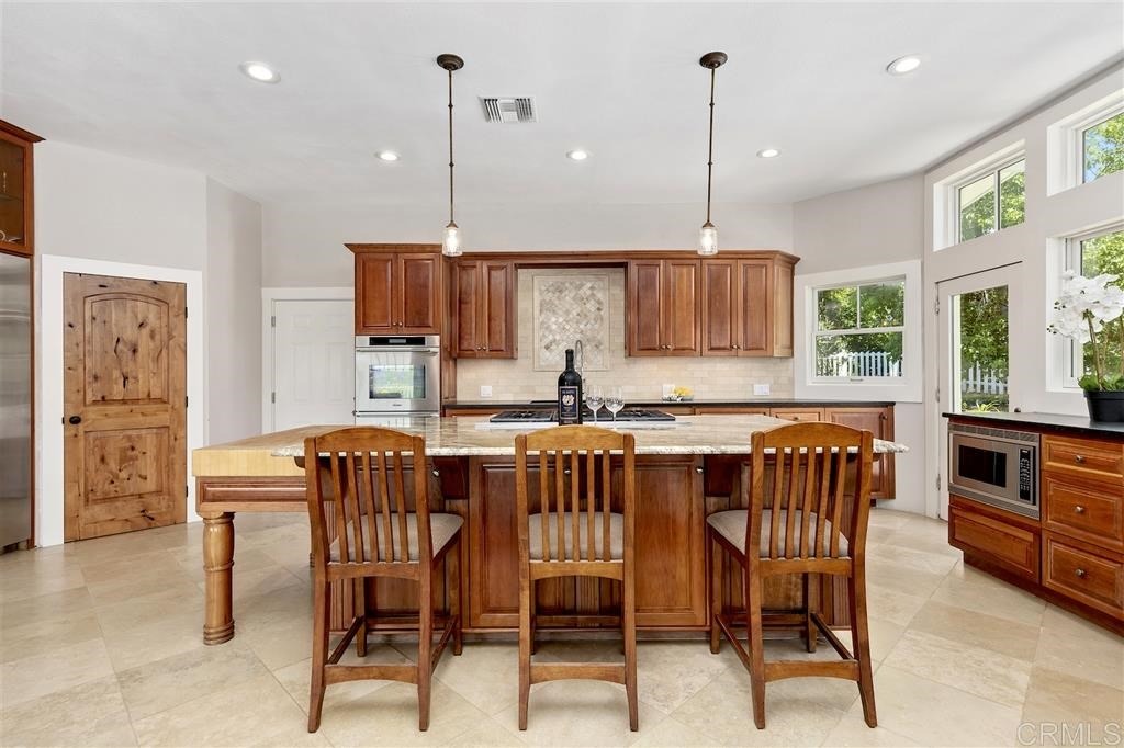 14878 Eastvale Road Poway, CA 92064 - Photo 12 of 24