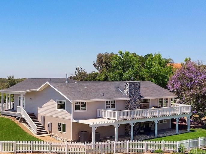 14878 Eastvale Road Poway, CA 92064 - Photo 6 of 24