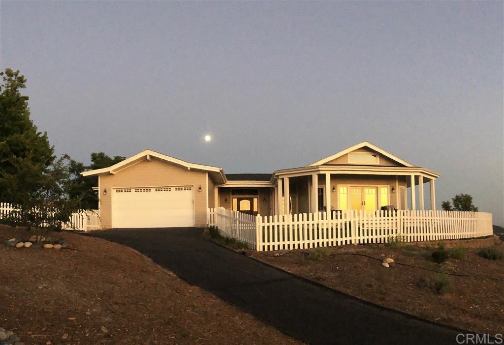 14878 Eastvale Road Poway, CA 92064 - Photo 9 of 24