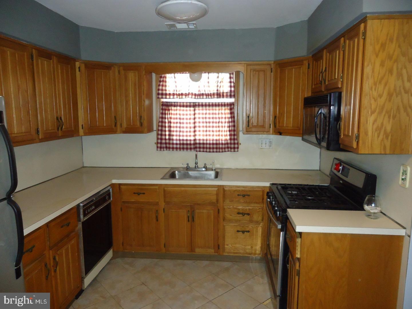 3191 Claridge Road Bensalem, PA 19020 - Photo 4 of 13 Kitchen