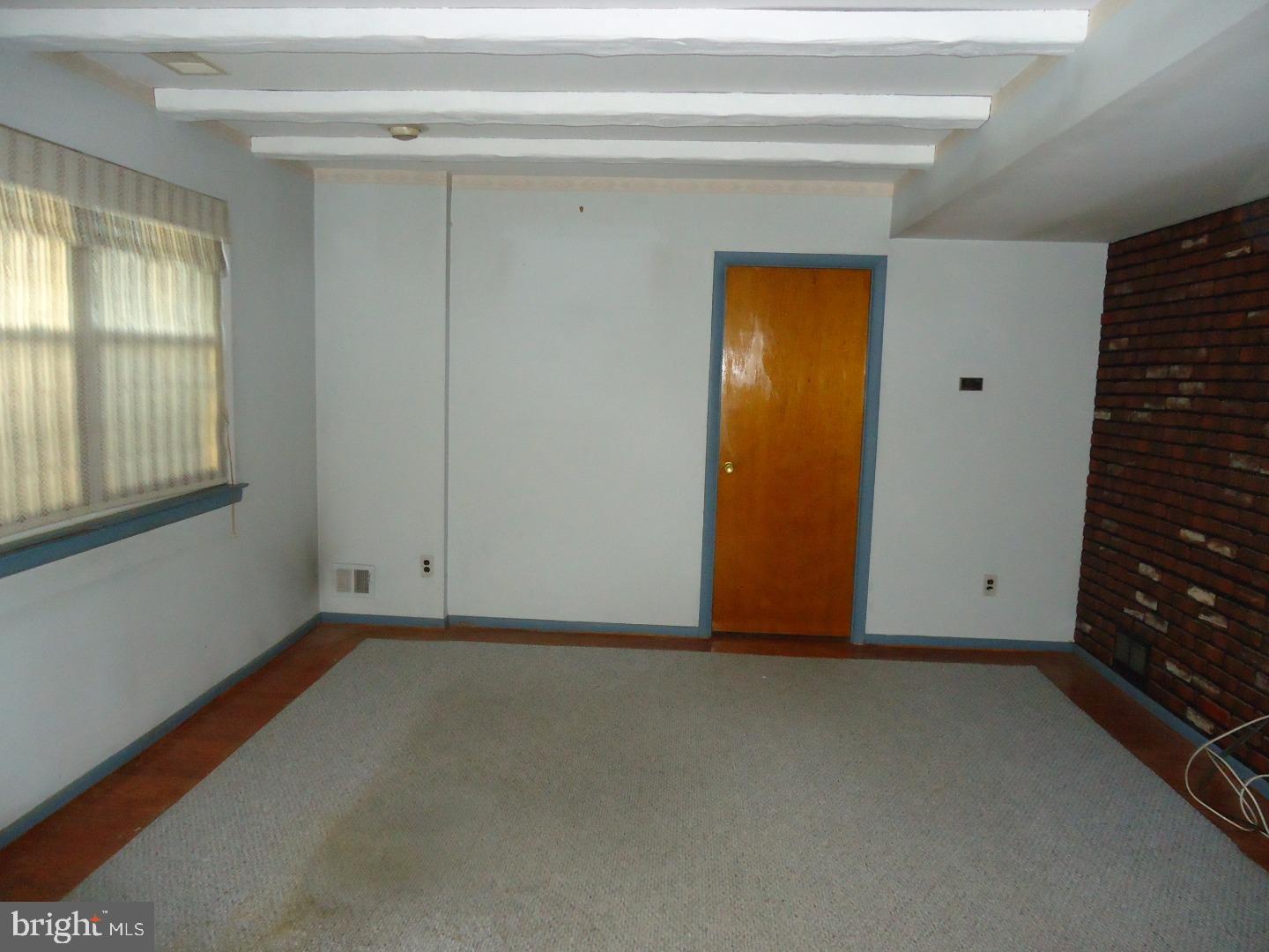 3191 Claridge Road Bensalem, PA 19020 - Photo 5 of 13 Family Room