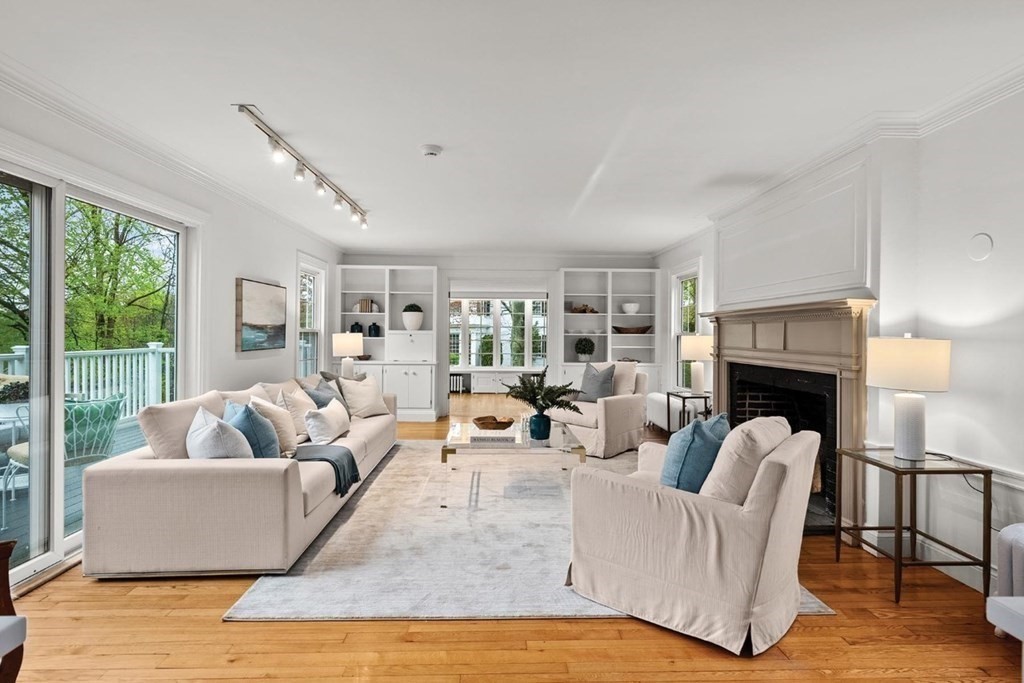55 Farlow Road Newton, MA 02458 - Photo 6 of 34 Gallery Image 6