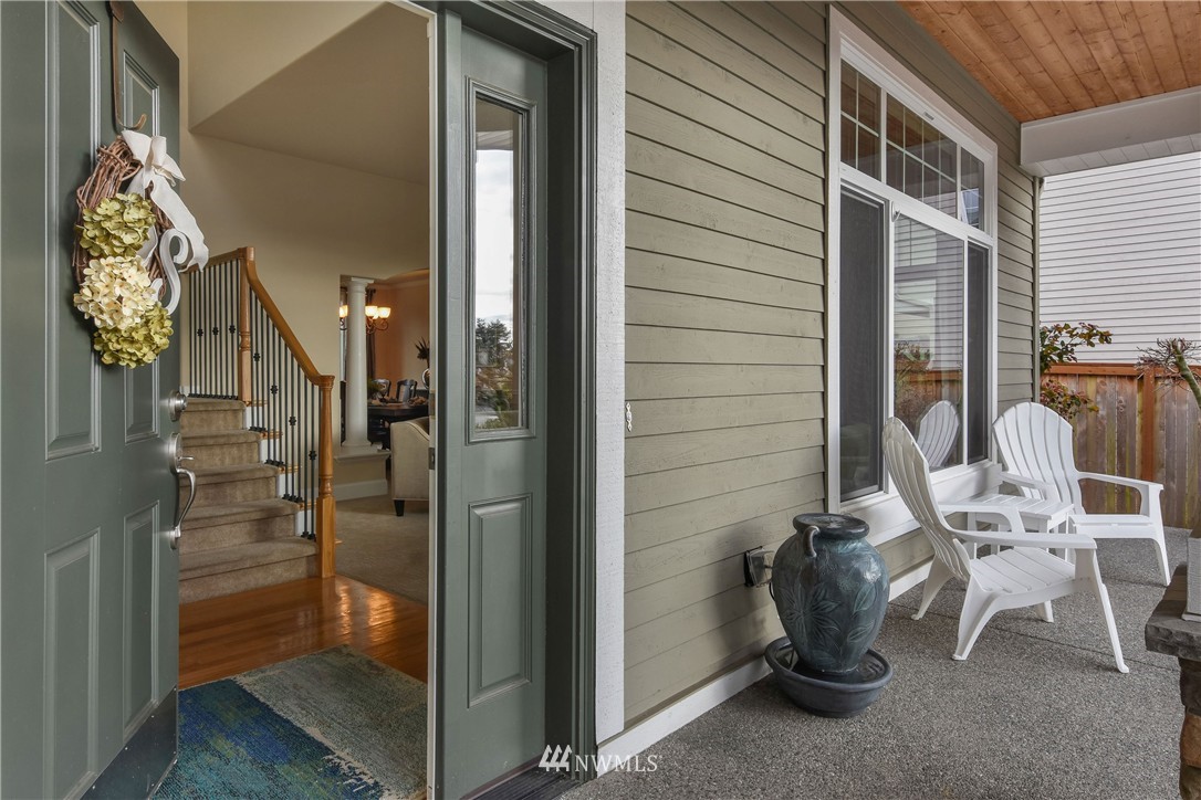 18707 35th Drive Southeast Bothell, WA 98012 - Photo 2 of 25 Gallery Image 2