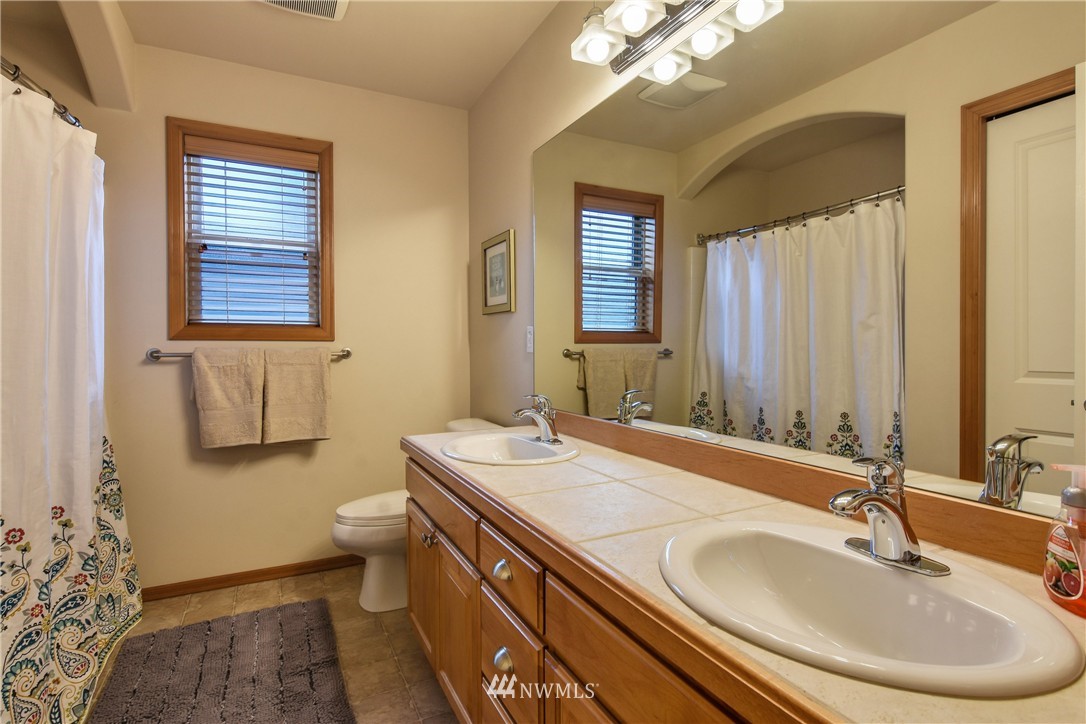 18707 35th Drive Southeast Bothell, WA 98012 - Photo 18 of 25 Gallery Image 18