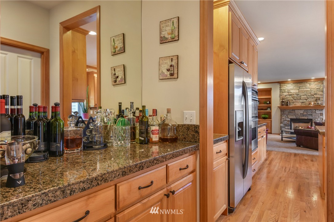 18707 35th Drive Southeast Bothell, WA 98012 - Photo 8 of 25 Gallery Image 8
