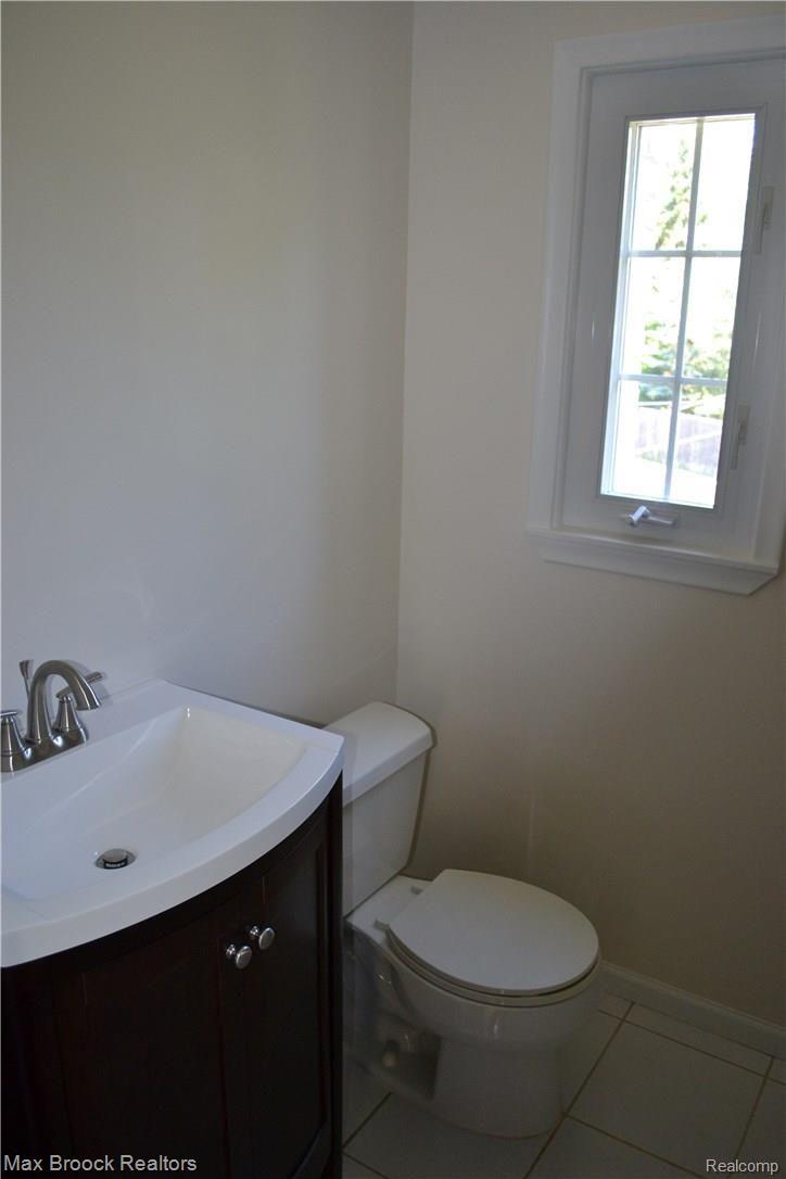 1633 Graefield Road Birmingham, MI 48009 - Photo 10 of 16 DSC_0193.JPG