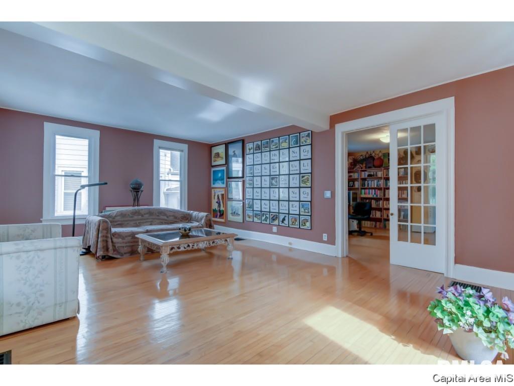 1121 West Governor Street Springfield, IL 62704 - Photo 4 of 20 Gallery Image 4