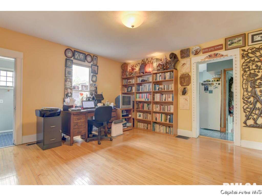1121 West Governor Street Springfield, IL 62704 - Photo 9 of 20 Gallery Image 9