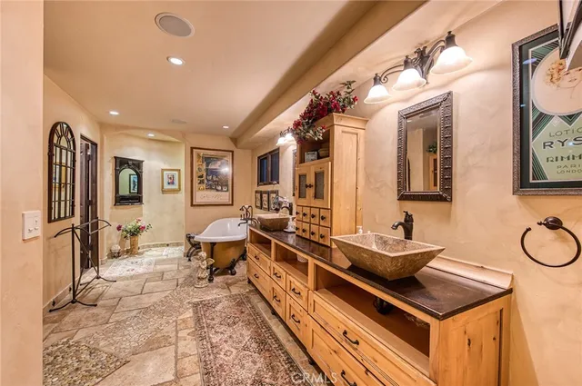 $15,000 | 31641 Mar Vista Avenue, Laguna Beach, CA 92651