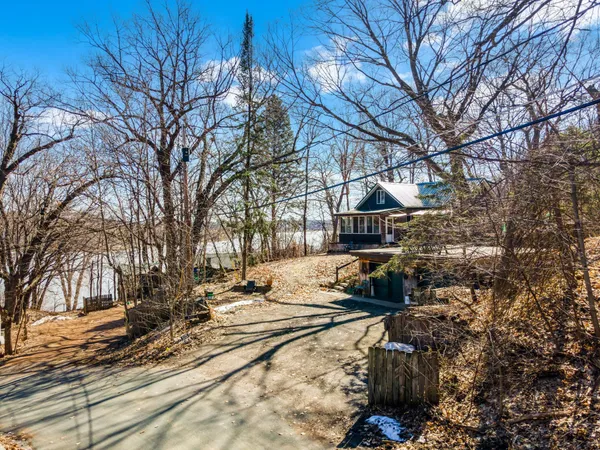 $850,000 | 6711-6701 Mohawk Drive, Chanhassen, MN 55317