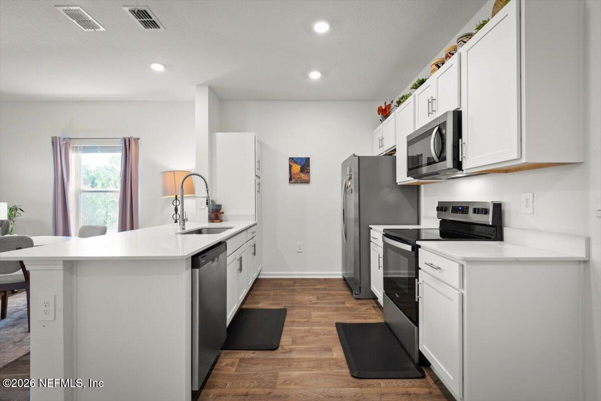 955 Rivertree Place Middleburg, FL 32068 - Photo 16 of 30 19-JAXREP_955_Rivertree_Pl_Middleburg_FL