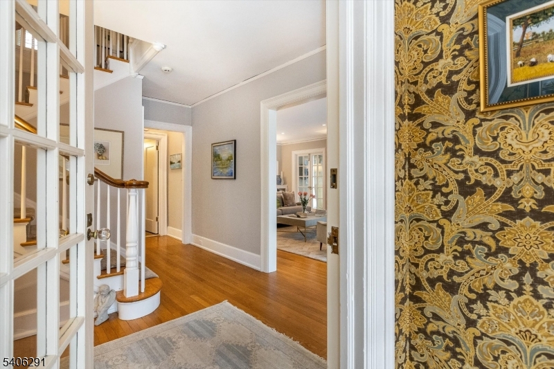 15 Lincoln Street Glen Ridge, NJ 07028 - Photo 3 of 49