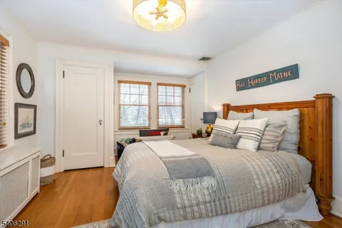 $2,150,000 | 15 Lincoln Street, Glen Ridge, NJ 07028