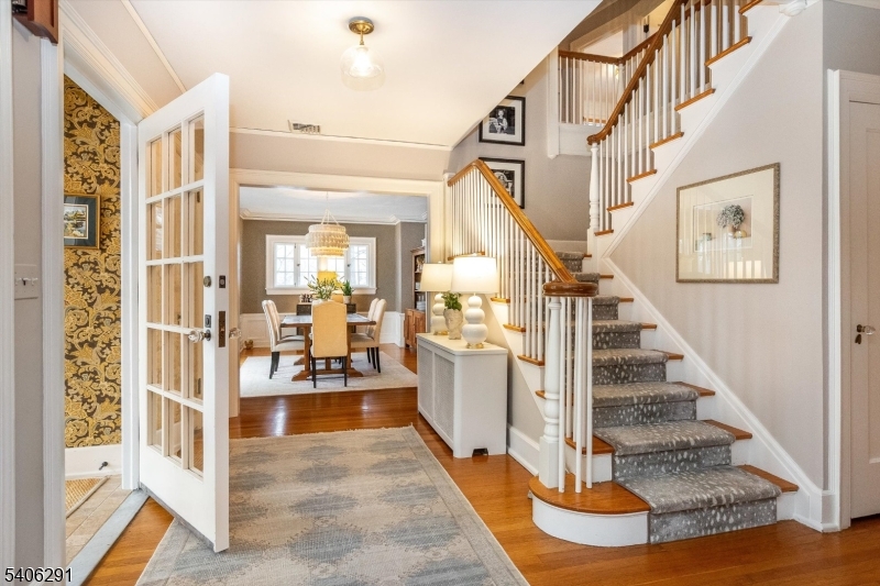 15 Lincoln Street Glen Ridge, NJ 07028 - Photo 4 of 49