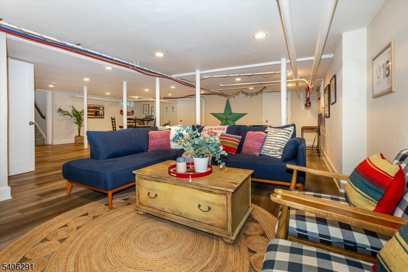 15 Lincoln Street Glen Ridge, NJ 07028 - Photo 41 of 49