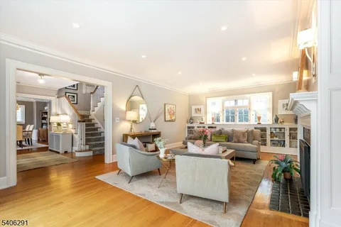 $2,150,000 | 15 Lincoln Street, Glen Ridge, NJ 07028