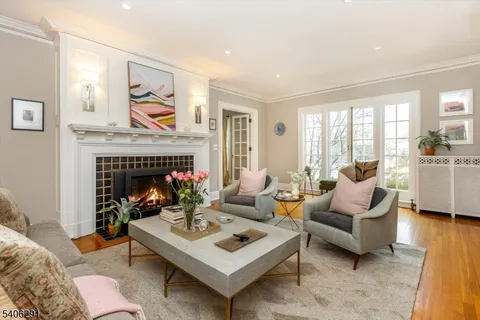 $2,150,000 | 15 Lincoln Street, Glen Ridge, NJ 07028