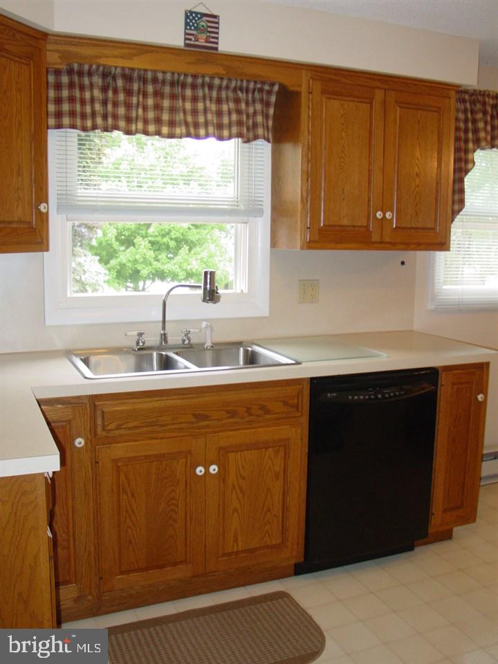 28 Rachael Road Dover, PA 17315 - Photo 10 of 36 Gallery Image 10