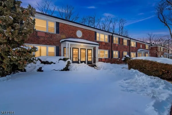 $349,999 | 323 Pitney Place, Unit 323, Morristown, NJ 07960