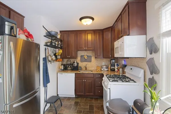 $349,999 | 323 Pitney Place, Unit 323, Morristown, NJ 07960