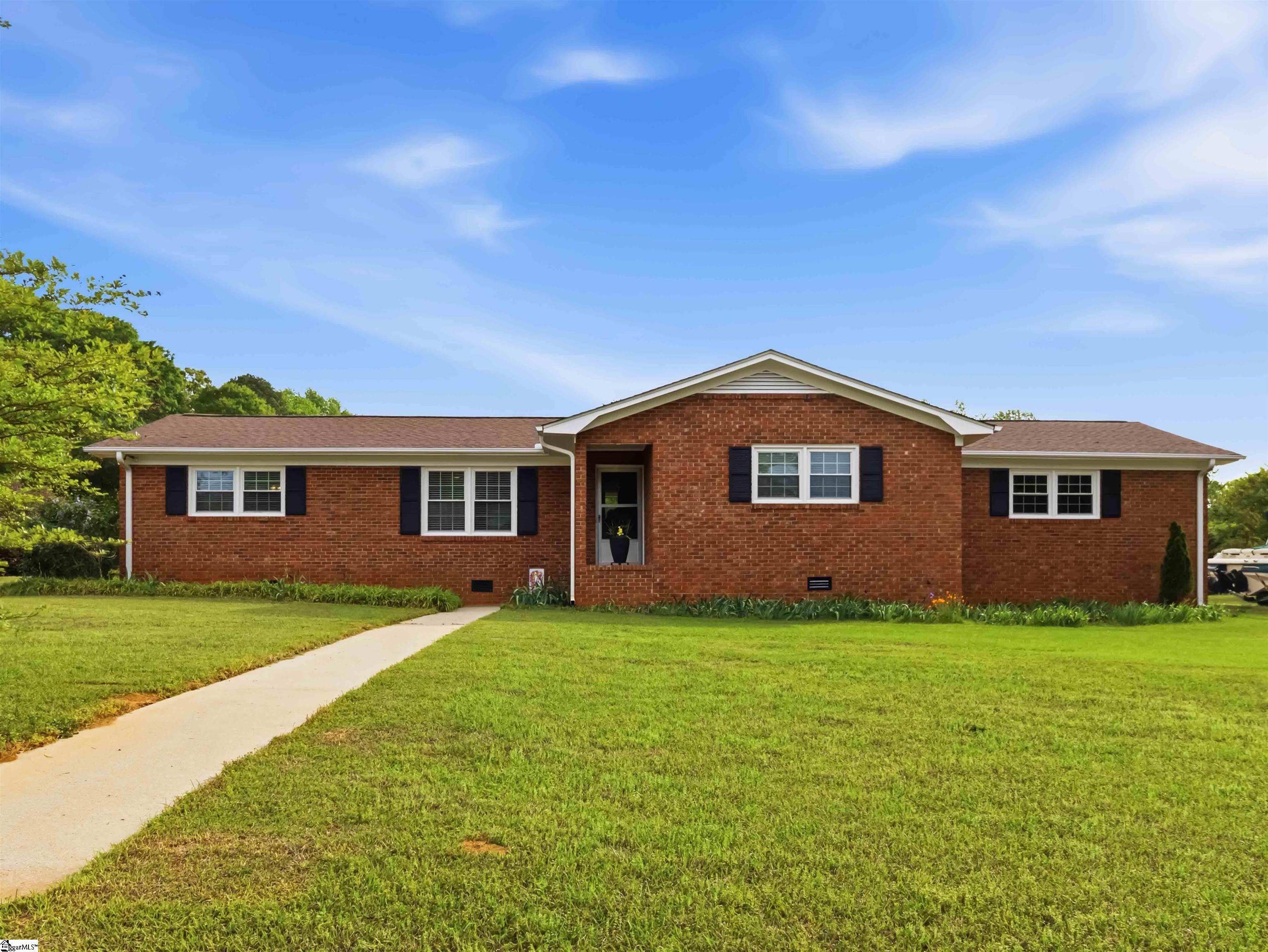 111 Merri Lane Easley, SC 29642 - Photo 2 of 40