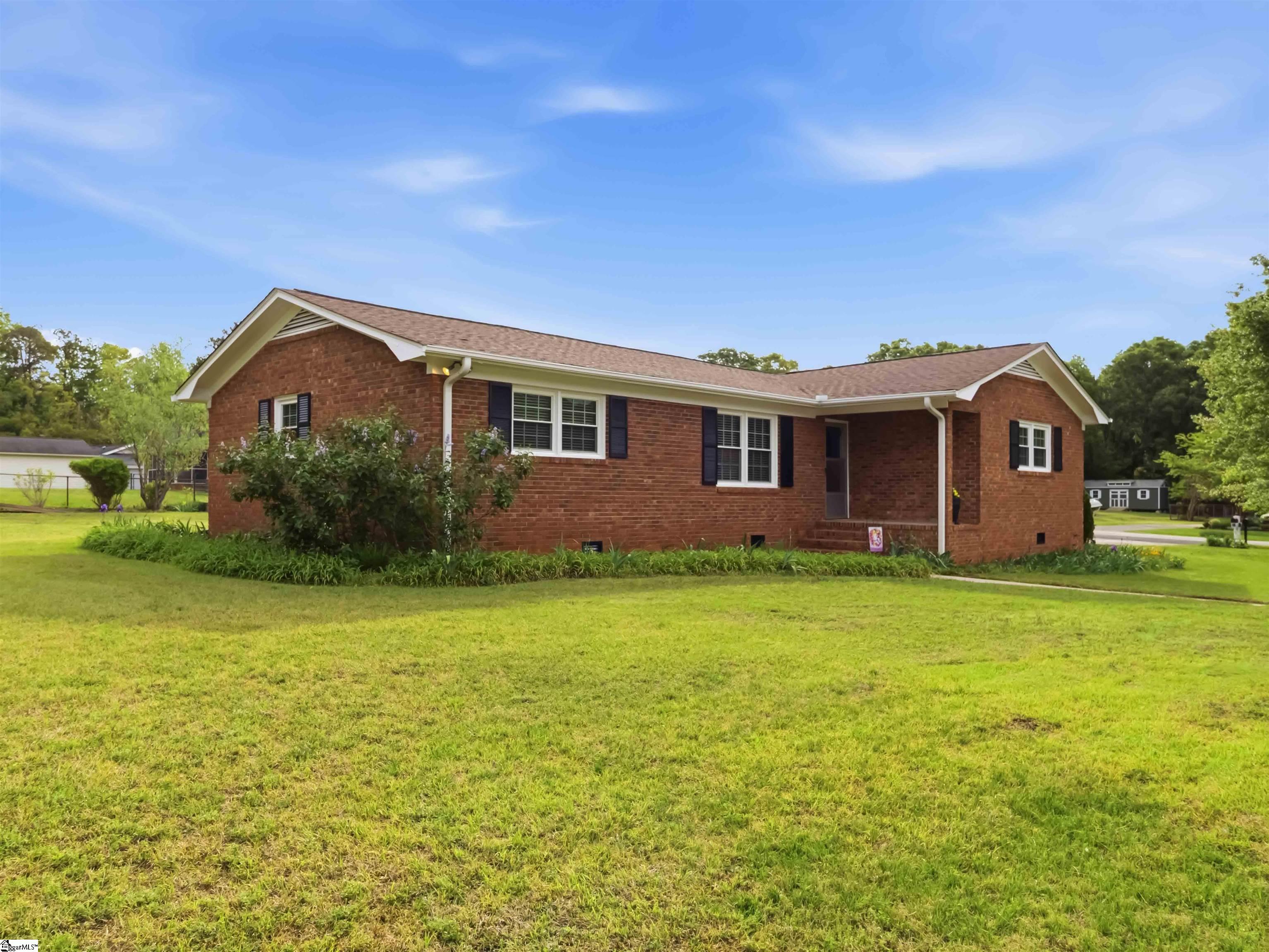 111 Merri Lane Easley, SC 29642 - Photo 3 of 40
