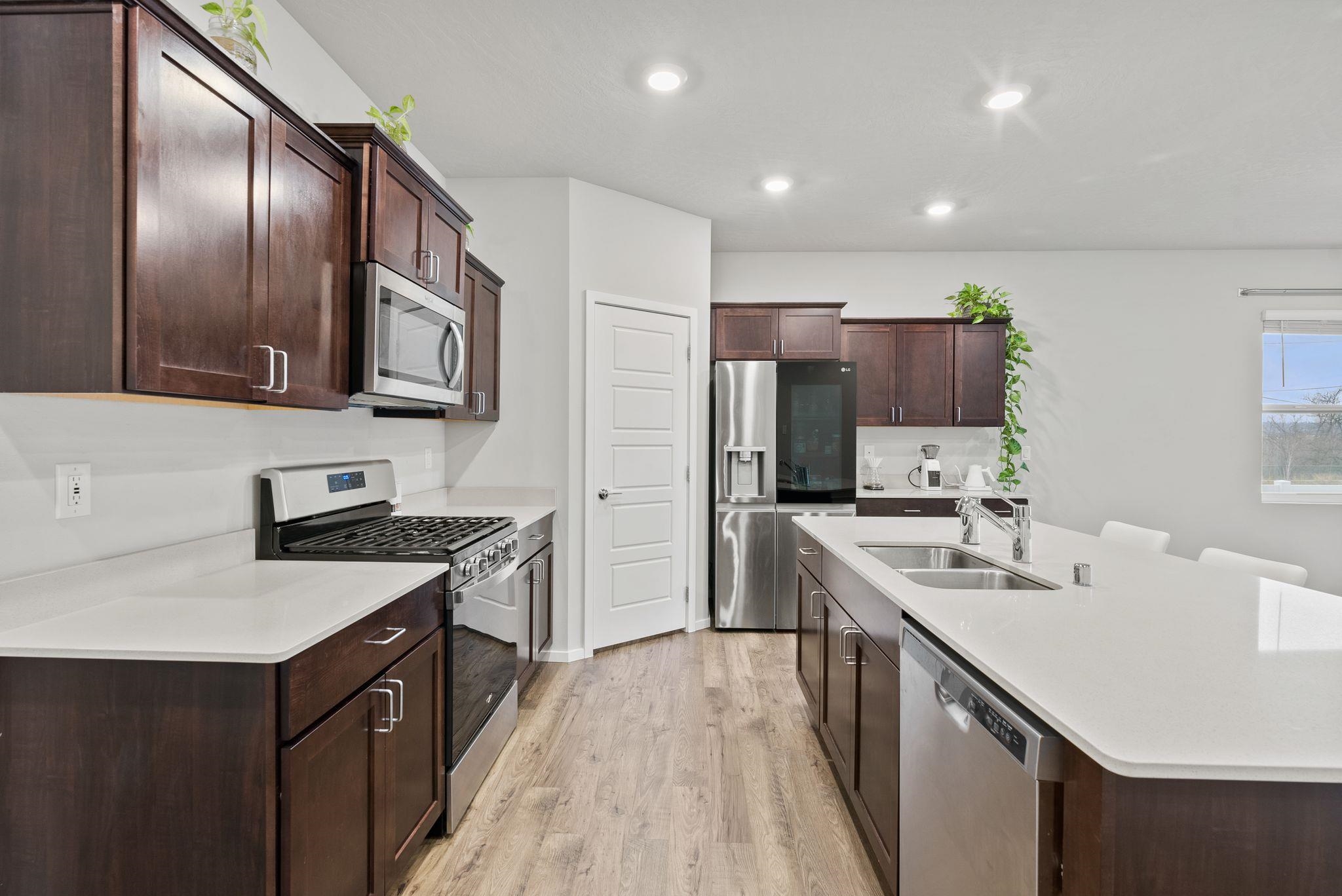 3219 North Stanley Road Spokane, WA 99217 - Photo 4 of 37 Gallery Image 4