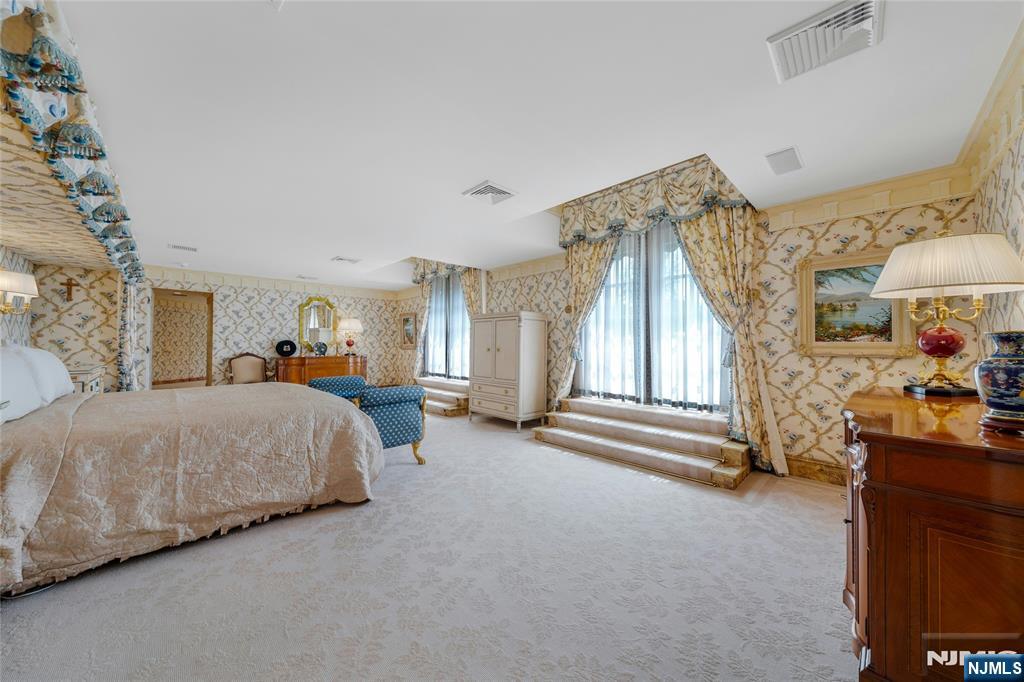 116 East Saddle River Road Saddle River, NJ 07458 - Photo 24 of 42