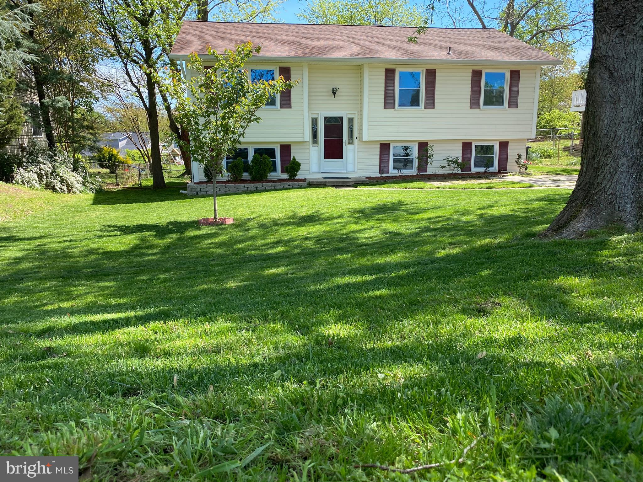 895 Wilson Road Arnold, MD 21012 - Photo 1 of 46 Front