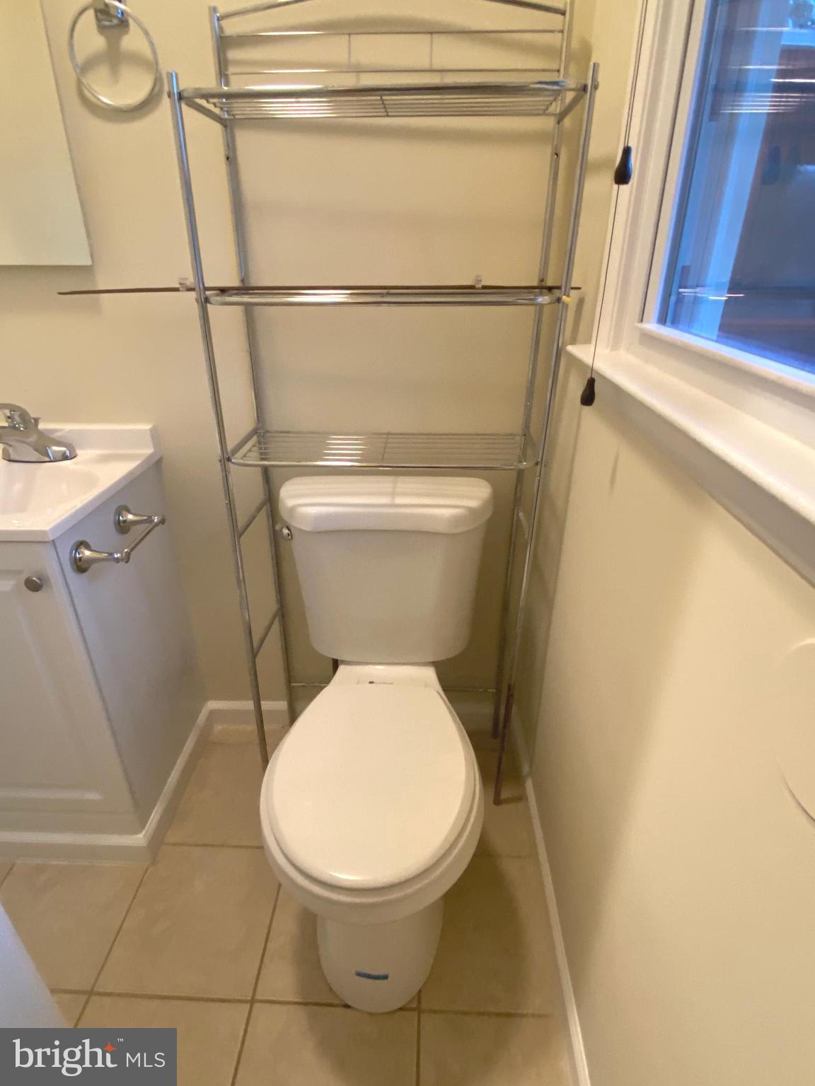 895 Wilson Road Arnold, MD 21012 - Photo 19 of 46 Master bath