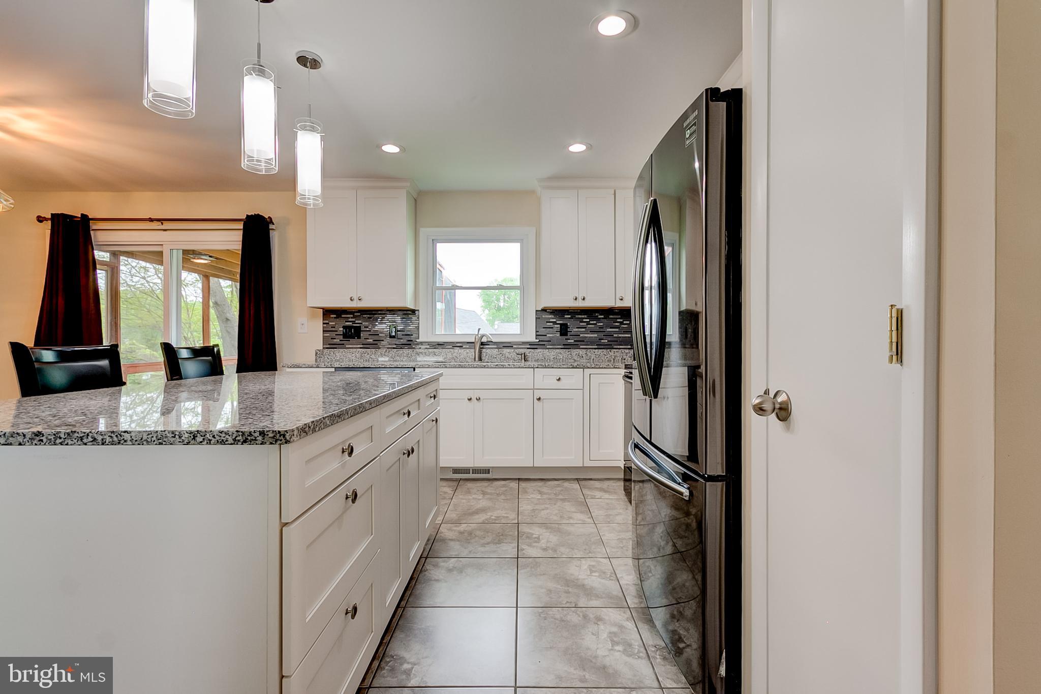 895 Wilson Road Arnold, MD 21012 - Photo 5 of 46 Kitchen
