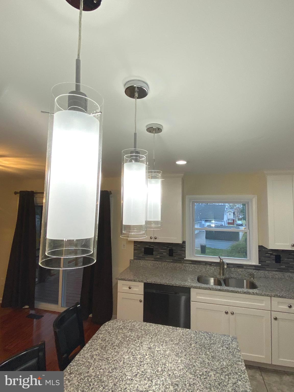 895 Wilson Road Arnold, MD 21012 - Photo 7 of 46 Three overhead island lights