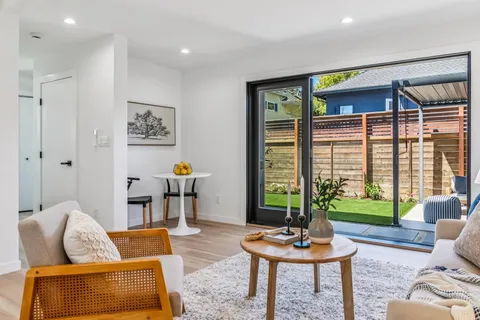 $1,495,000 | 737-739 61st Street, Oakland, CA 94609