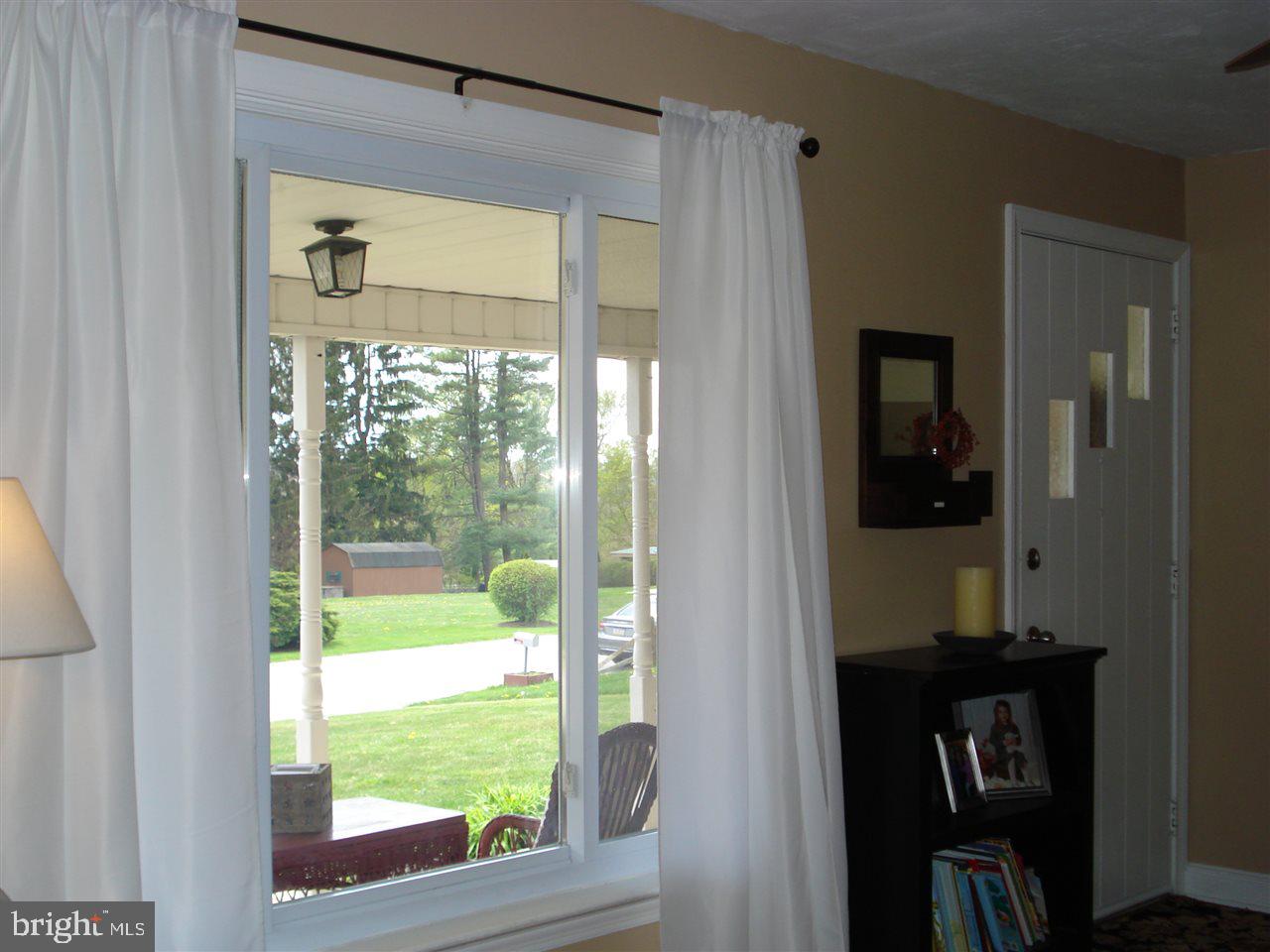 375 Waters Road York, PA 17403 - Photo 6 of 25