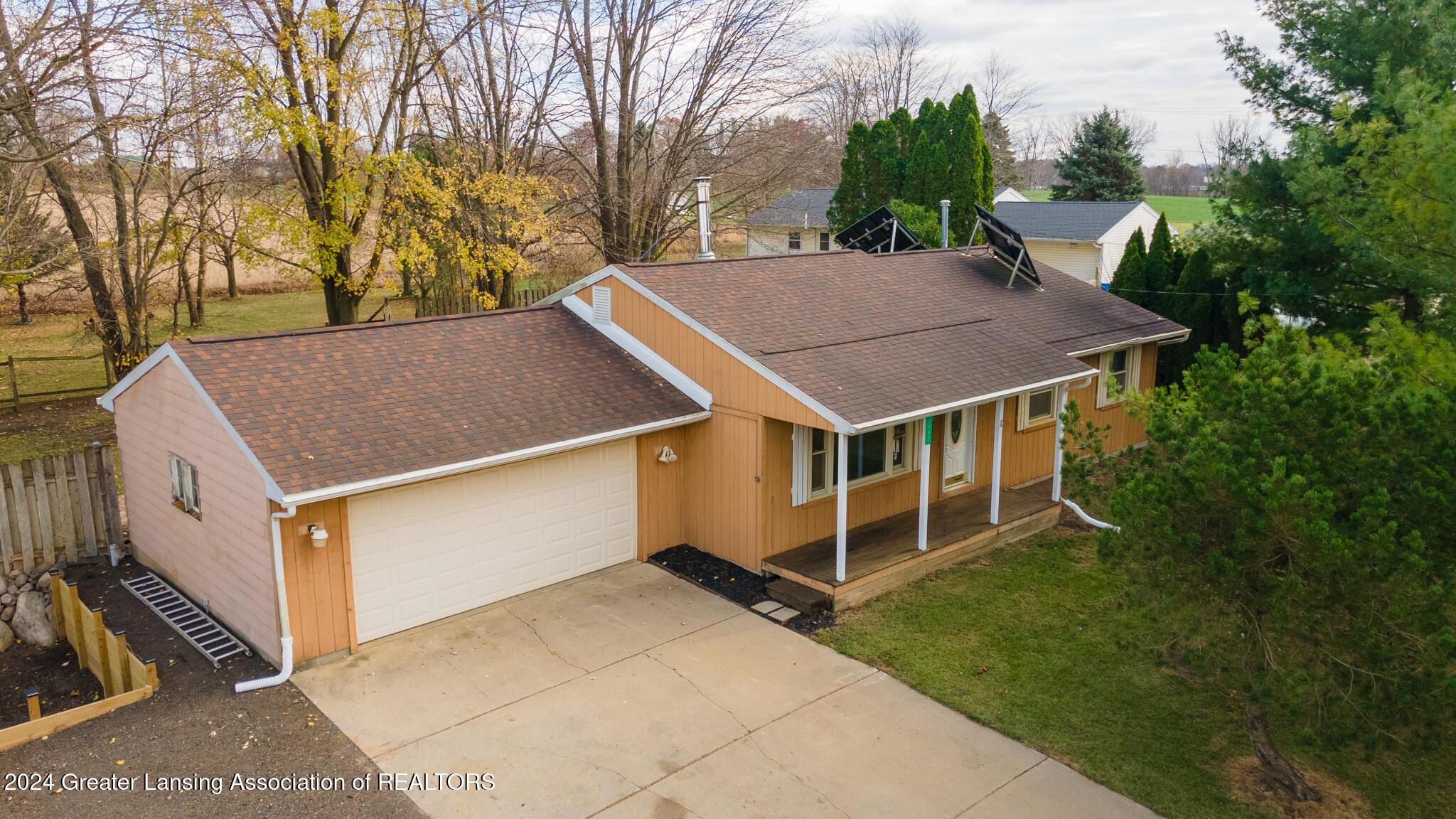 1957 South Smith Road Eaton Rapids, MI 48827 - Photo 1 of 49 1957_S_Smith_BROCK-23