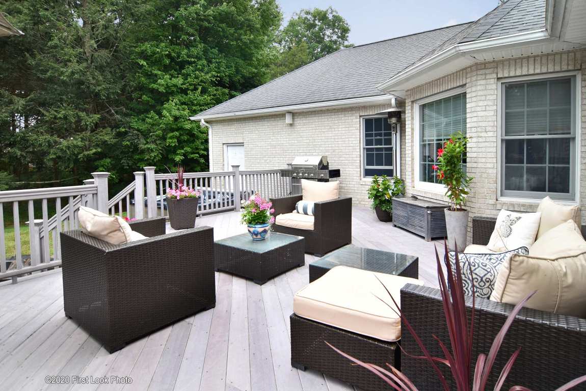 9 Ridge Road Smithfield, RI 02917 - Photo 37 of 47