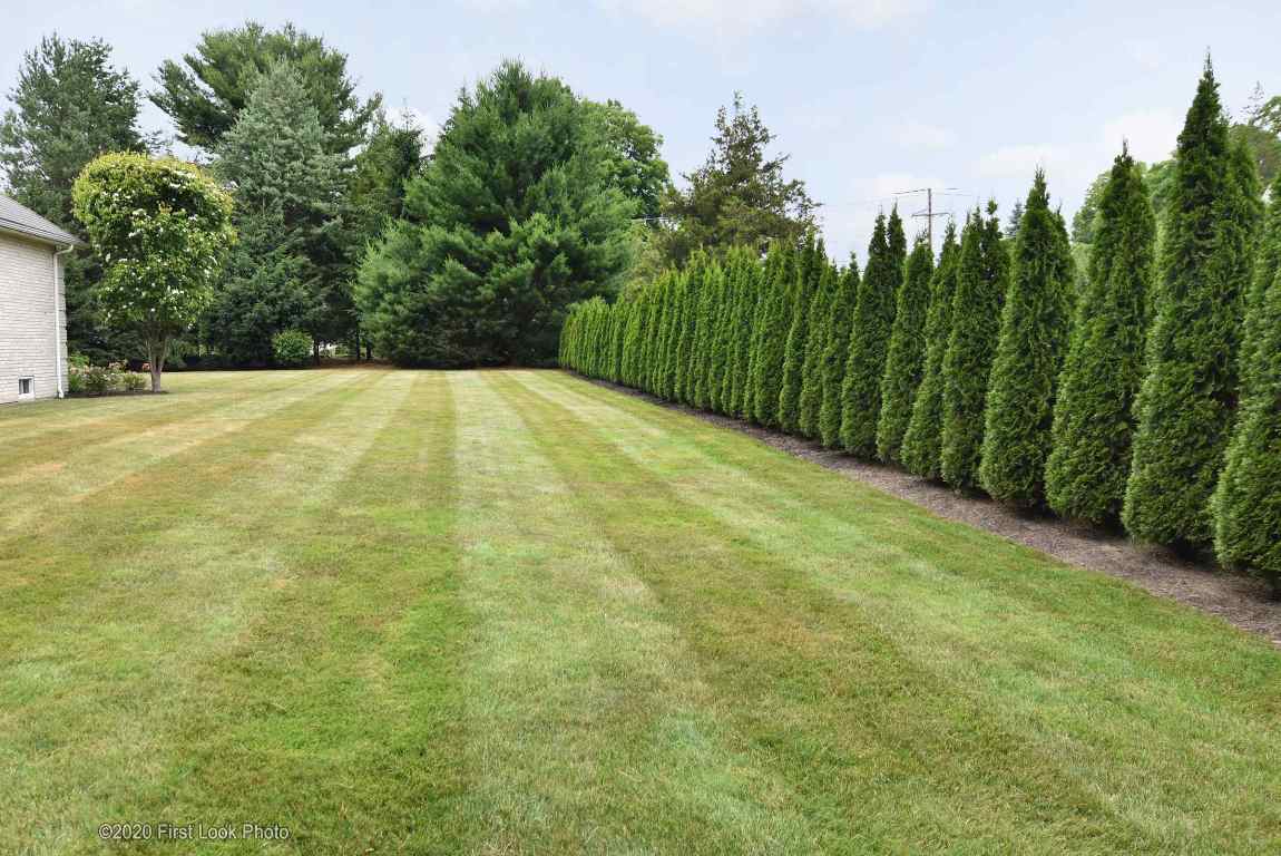 9 Ridge Road Smithfield, RI 02917 - Photo 39 of 47