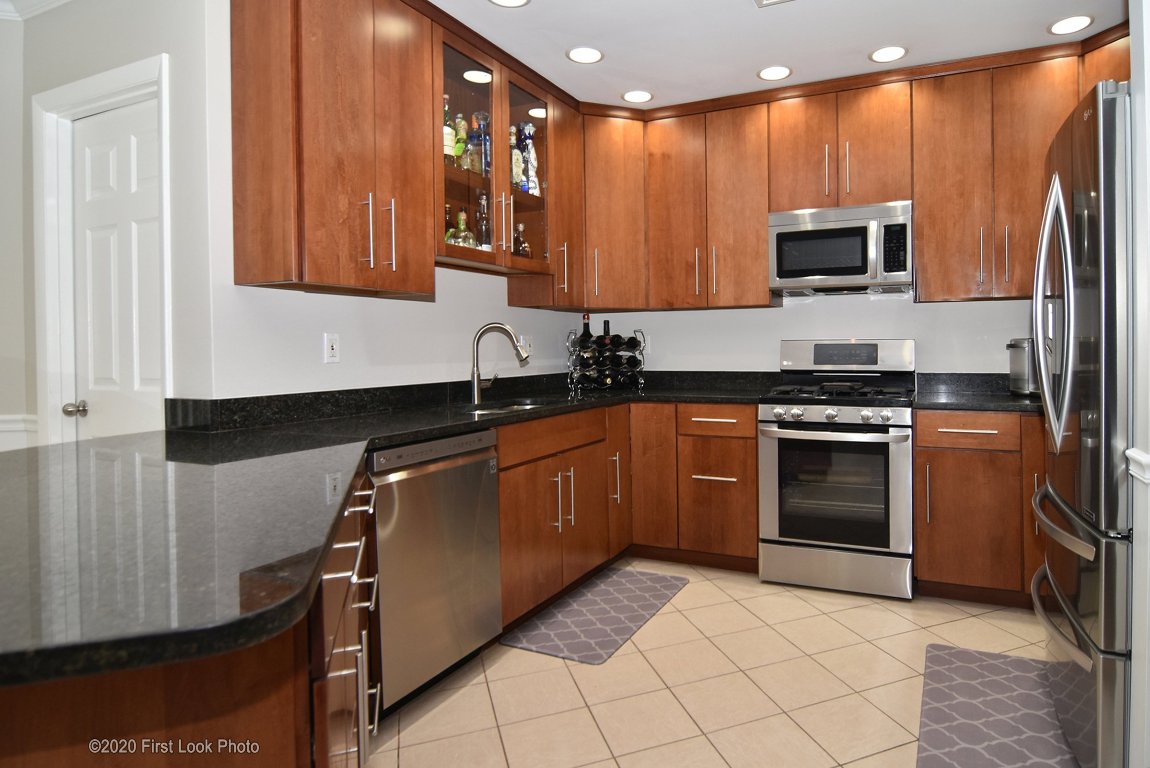 9 Ridge Road Smithfield, RI 02917 - Photo 9 of 47