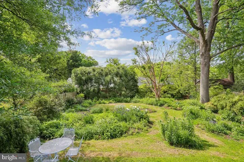 $1,850,000 | 6404 Western Avenue, Chevy Chase, MD 20815