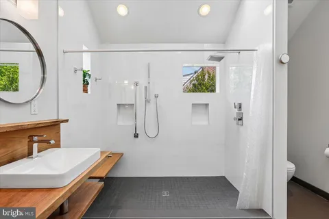 $1,850,000 | 6404 Western Avenue, Chevy Chase, MD 20815