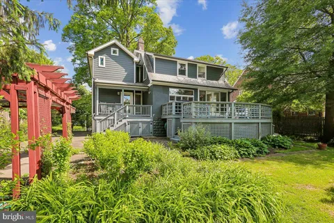 $1,850,000 | 6404 Western Avenue, Chevy Chase, MD 20815