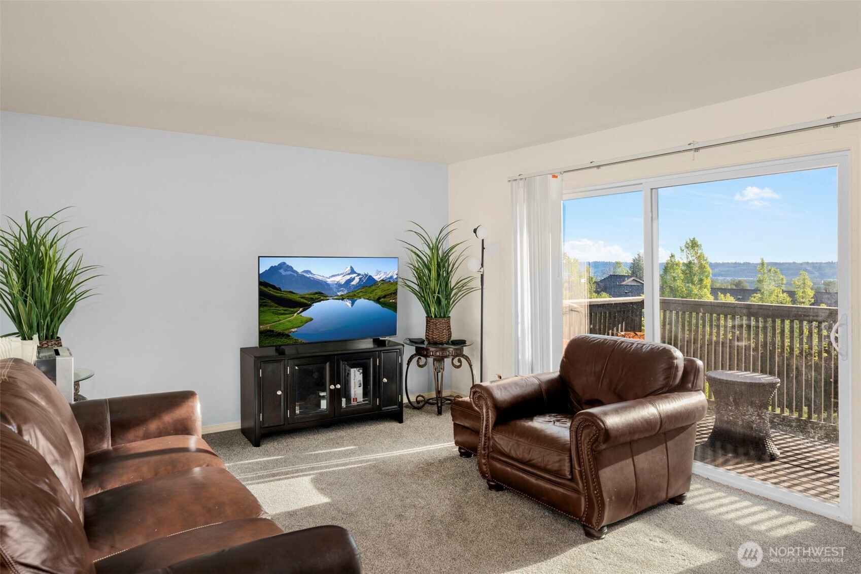 1425 South Puget Drive, Unit 213 Renton, WA 98055 - Photo 2 of 18