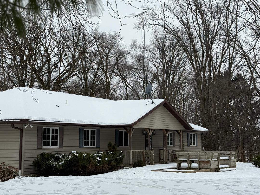 front picture brick church