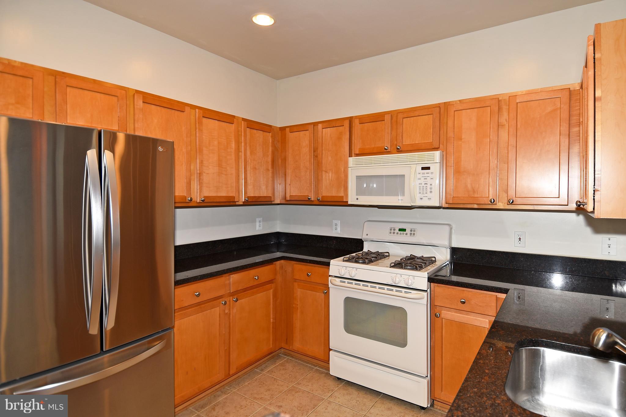 12000 Market Street, Unit 330 Reston, VA 20190 - Photo 3 of 30 Kitchen